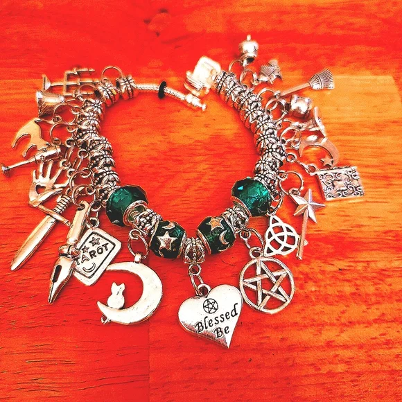 Wiccan Blessed Be Charm Bracelet Green - Picture 1 of 5